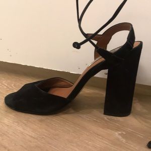 Steve Madden Black “serrina” heels size 7